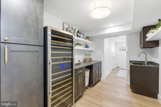 8615 KERRY LN, Springfield, VA 22152