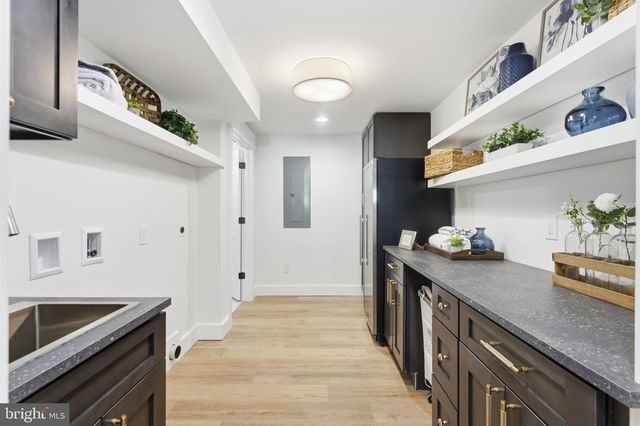 8615 KERRY LN, Springfield, VA 22152