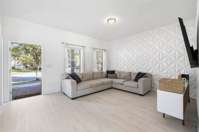 5526 NEW INDEPENDENCE PARKWAY, Winter Garden, FL 34787