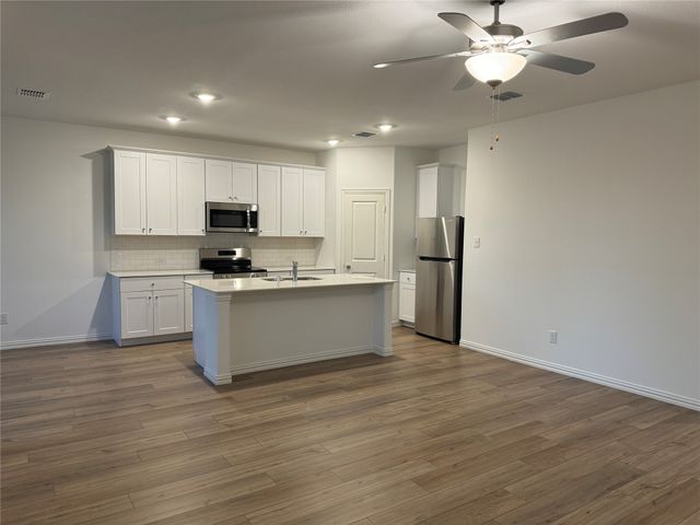 143 Jenkinson Drive, Fate, TX 75189