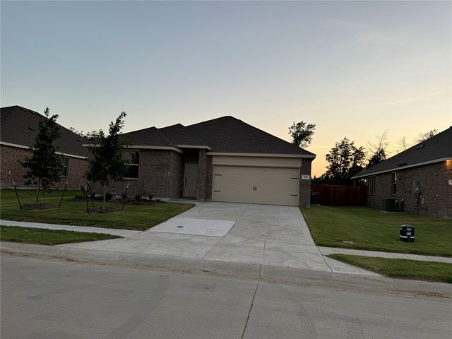 143 Jenkinson Drive, Fate, TX 75189