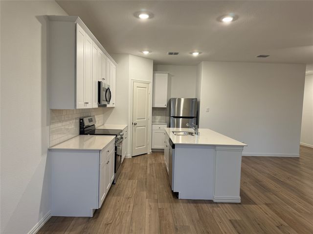 143 Jenkinson Drive, Fate, TX 75189