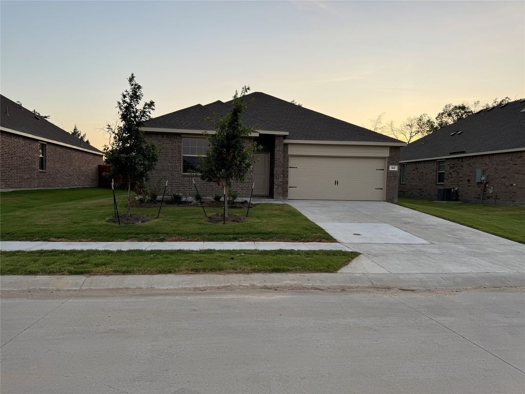 143 Jenkinson Drive, Fate, TX 75189