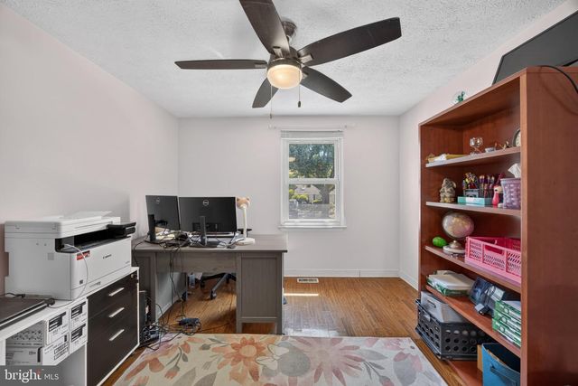 1702 GEMINI DR, Sykesville, MD 21784