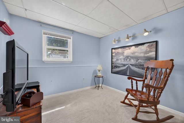 1702 GEMINI DR, Sykesville, MD 21784