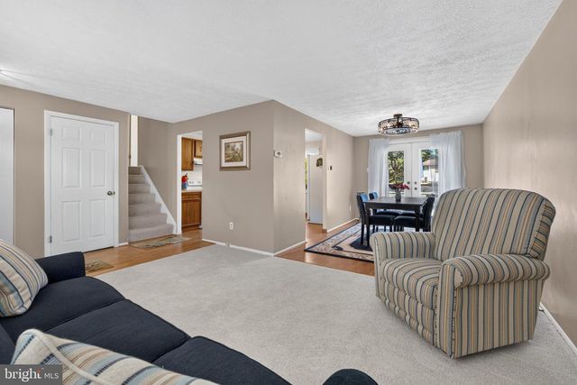 1702 GEMINI DR, Sykesville, MD 21784