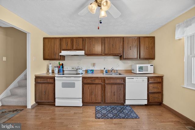 1702 GEMINI DR, Sykesville, MD 21784