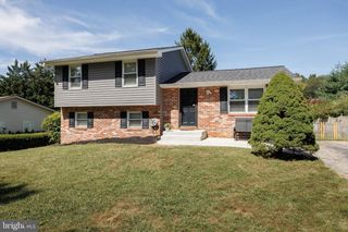 1702 GEMINI DR, Sykesville, MD 21784