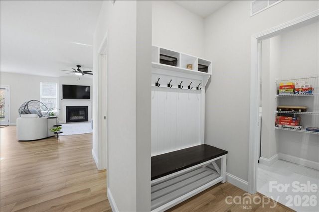 602 Banter Lane, Cramerton, NC 28032