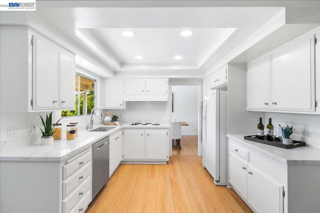 7295 Kolb Pl, Dublin, CA 94568