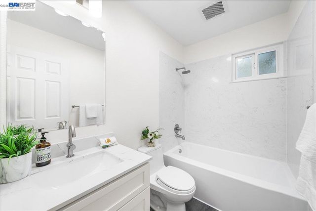 7295 Kolb Pl, Dublin, CA 94568