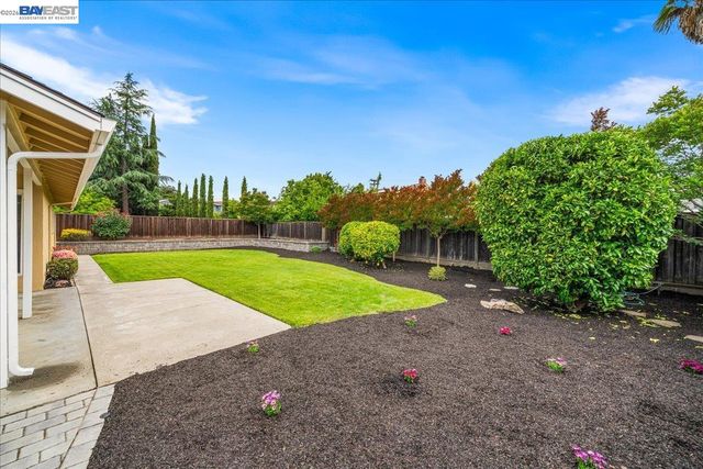 7295 Kolb Pl, Dublin, CA 94568