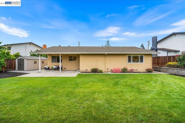 7295 Kolb Pl, Dublin, CA 94568