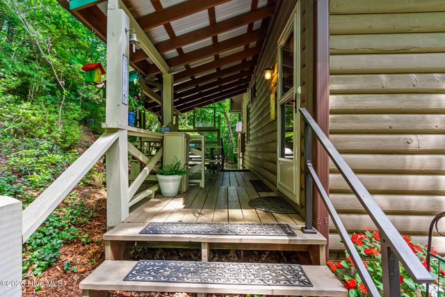 317 W Hills Drive, Murphy, NC 28906