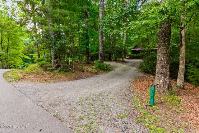 317 W Hills Drive, Murphy, NC 28906