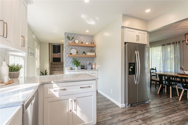 36 Tomahawk Trail, Henrietta, NY 14467