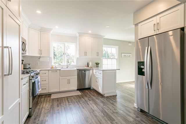 36 Tomahawk Trail, Henrietta, NY 14467