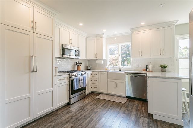 36 Tomahawk Trail, Henrietta, NY 14467