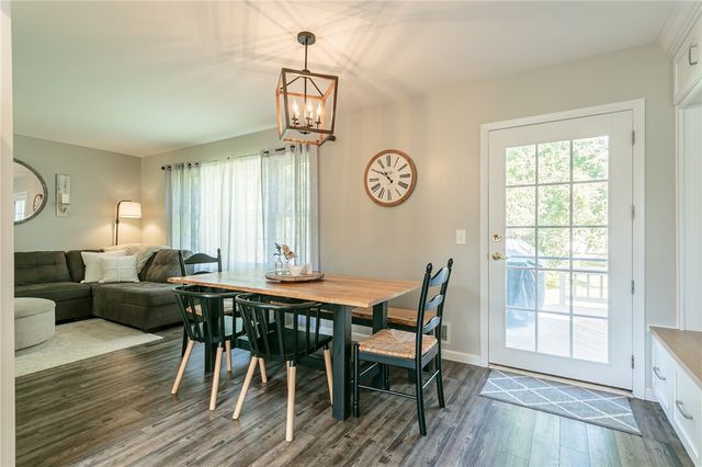 36 Tomahawk Trail, Henrietta, NY 14467