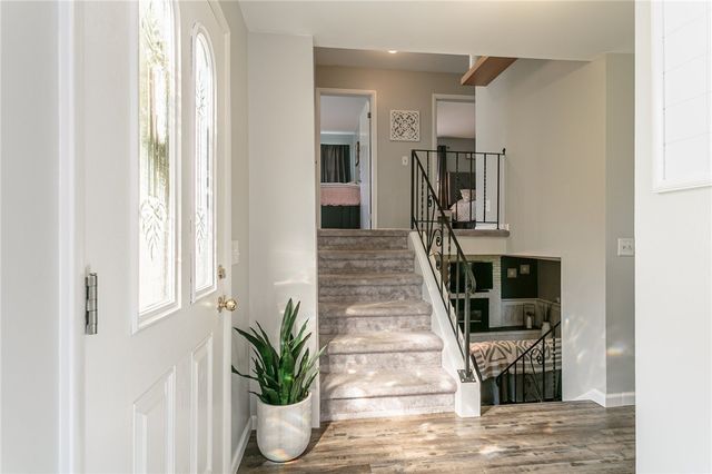 36 Tomahawk Trail, Henrietta, NY 14467