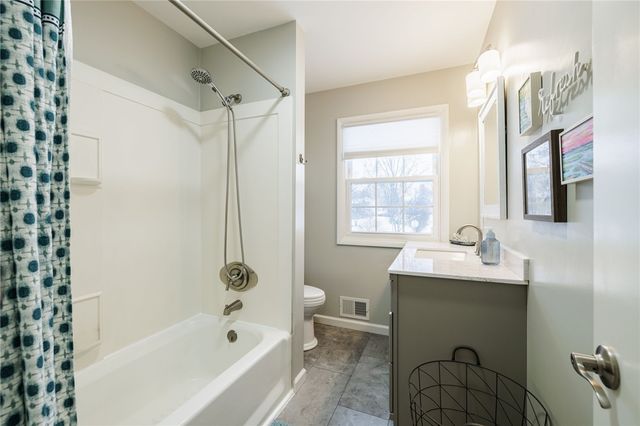 36 Tomahawk Trail, Henrietta, NY 14467