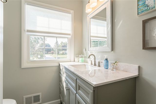 36 Tomahawk Trail, Henrietta, NY 14467