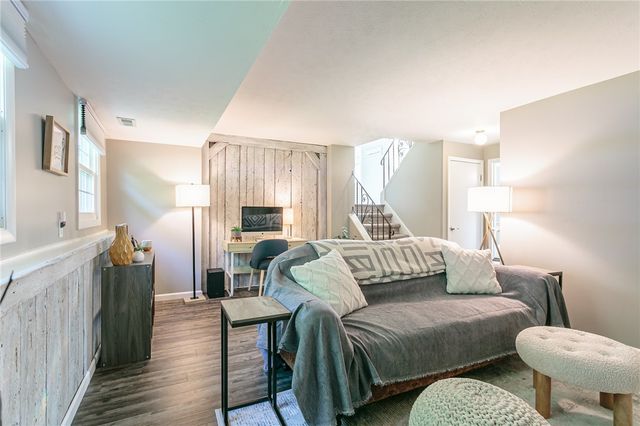 36 Tomahawk Trail, Henrietta, NY 14467