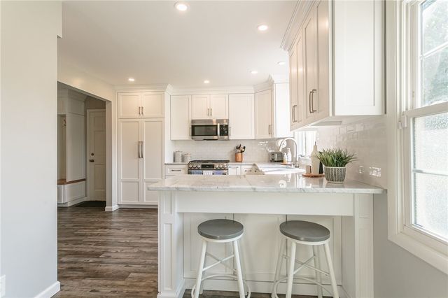 36 Tomahawk Trail, Henrietta, NY 14467