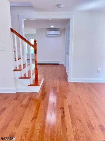 47 Franklin St, Franklin Twp., NJ 08873