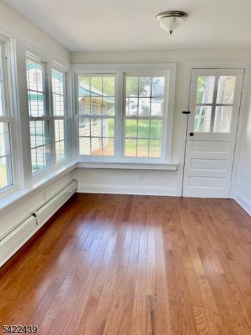 47 Franklin St, Franklin Twp., NJ 08873