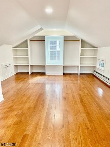 47 Franklin St, Franklin Twp., NJ 08873