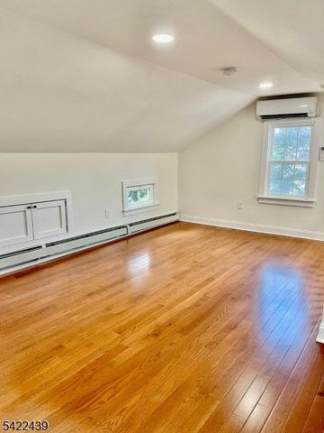 47 Franklin St, Franklin Twp., NJ 08873