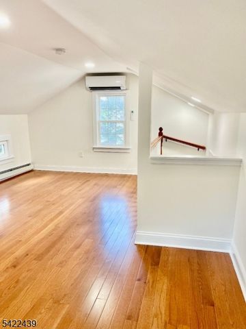 47 Franklin St, Franklin Twp., NJ 08873