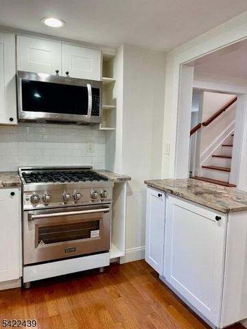 47 Franklin St, Franklin Twp., NJ 08873