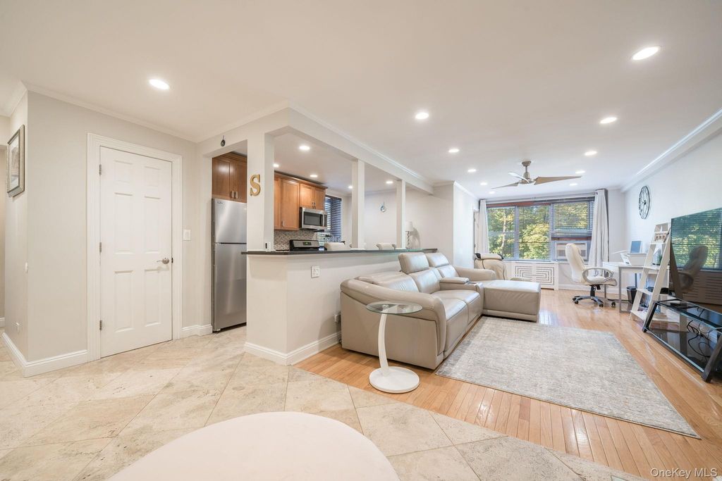 209-15 18th Avenue 2B, Bayside, NY 11360 — photo 4