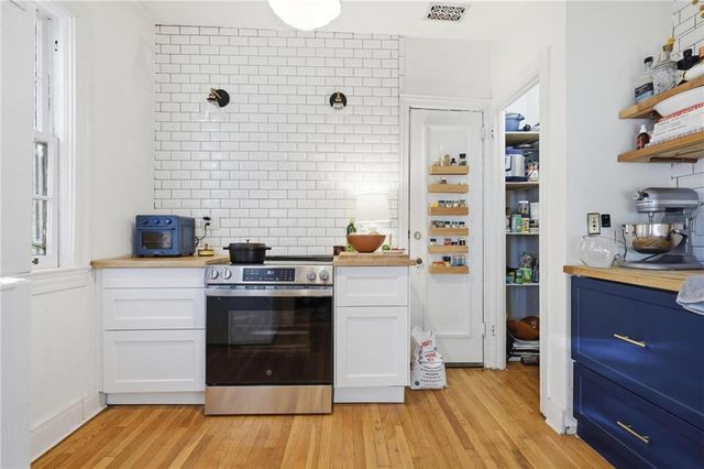 2222 Peachtree NW Road B6, Atlanta, GA 30309