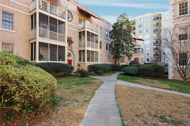 2222 Peachtree NW Road B6, Atlanta, GA 30309