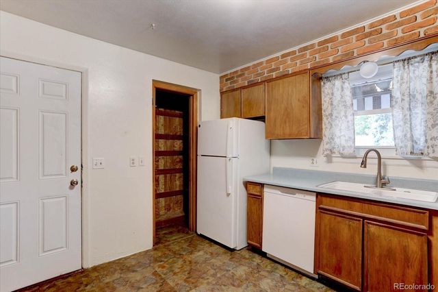 9535 W Kentucky Avenue, Lakewood, CO 80226