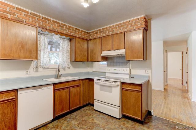 9535 W Kentucky Avenue, Lakewood, CO 80226