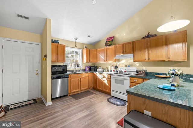 239 OAKWOOD DR, Mineral, VA 23117