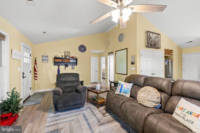 239 OAKWOOD DR, Mineral, VA 23117