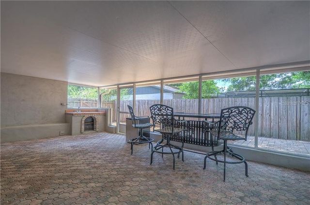 5121 ELLENDALE AVENUE, Tampa, FL 33625