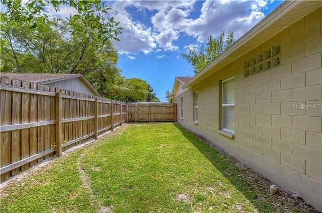 5121 ELLENDALE AVENUE, Tampa, FL 33625