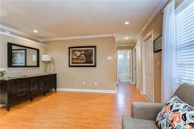 5121 ELLENDALE AVENUE, Tampa, FL 33625