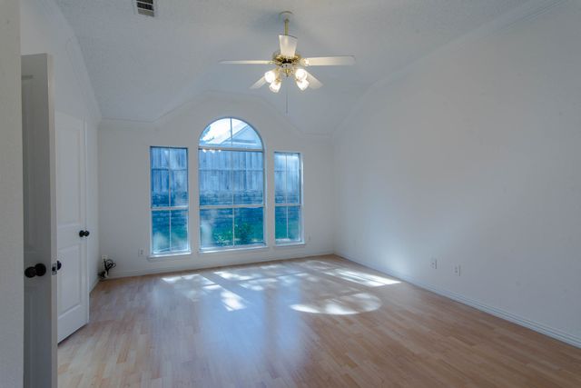 9321 Western Trail, Irving, TX 75063