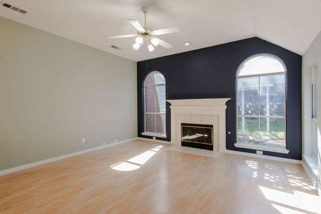 9321 Western Trail, Irving, TX 75063