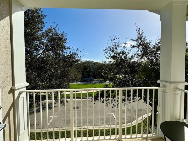 2758 Avalon Way, Jupiter, FL 33458