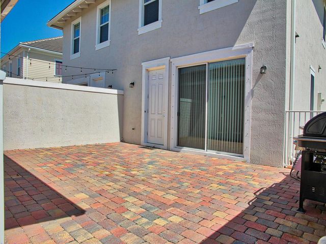 2758 Avalon Way, Jupiter, FL 33458