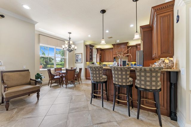 11790 Foxbriar Lake Trail, Boynton Beach, FL 33473