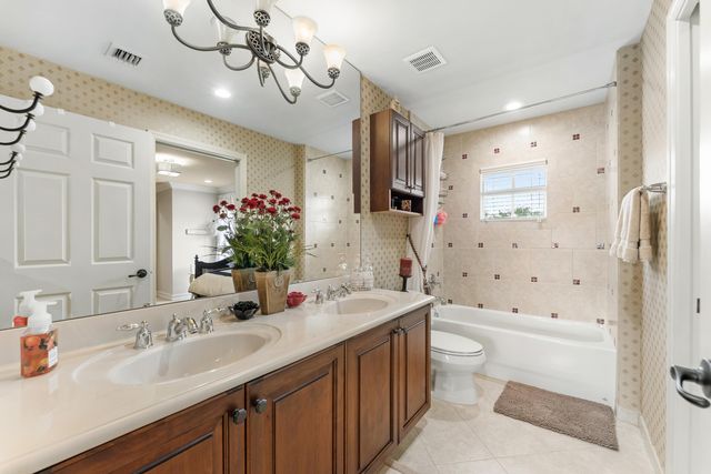 11790 Foxbriar Lake Trail, Boynton Beach, FL 33473